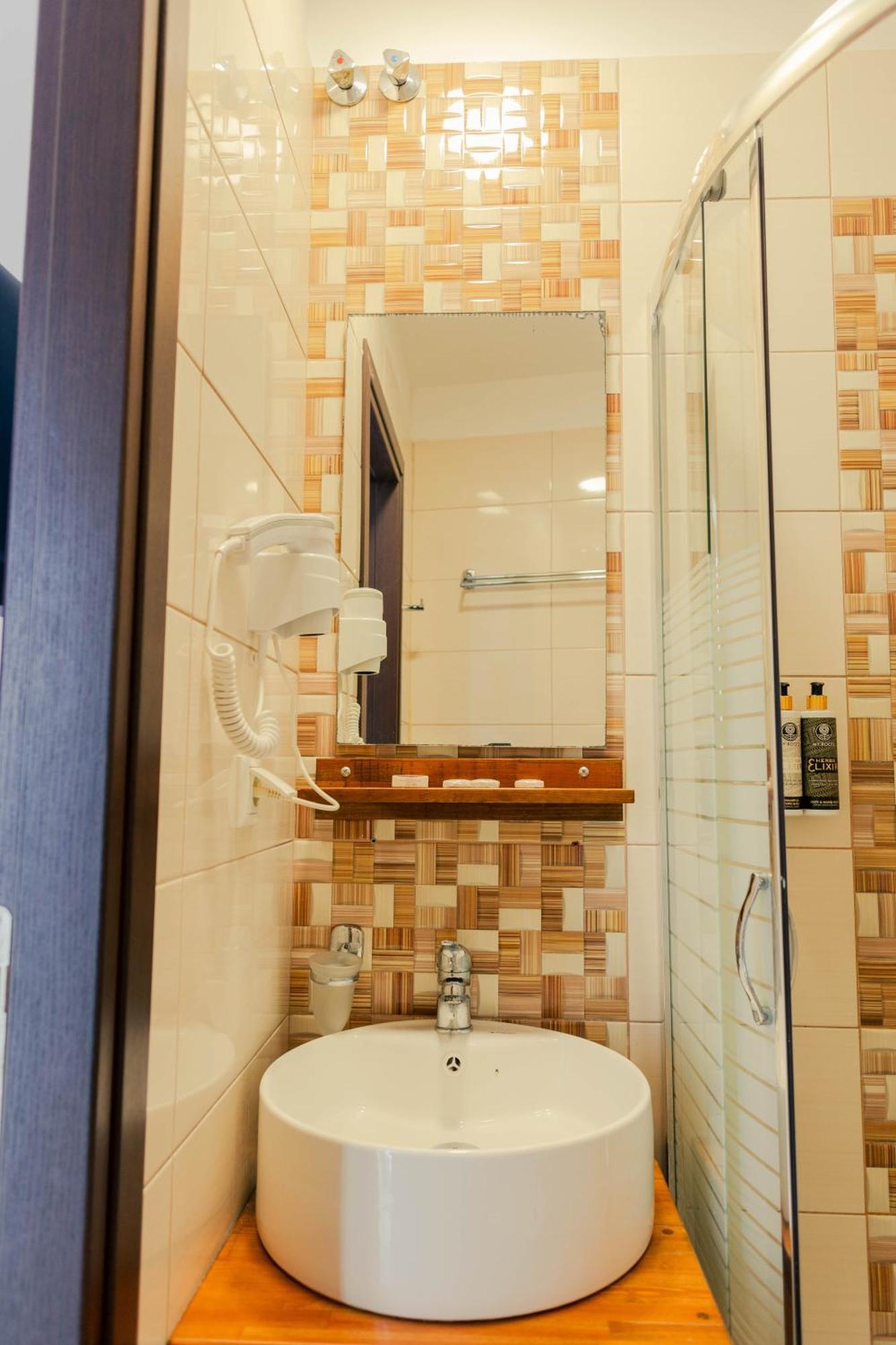 Hotel Kyani Akti 자일로카스트론 외부 사진