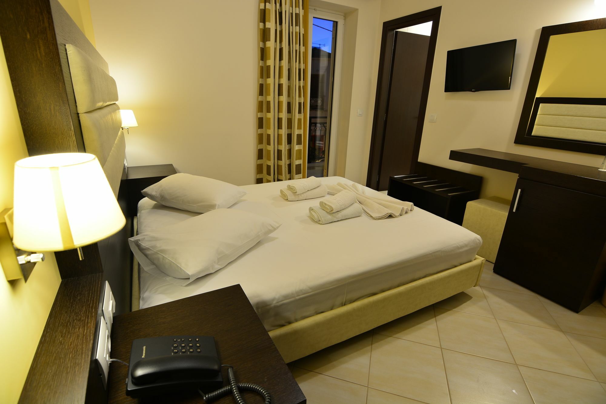Hotel Kyani Akti 자일로카스트론 외부 사진